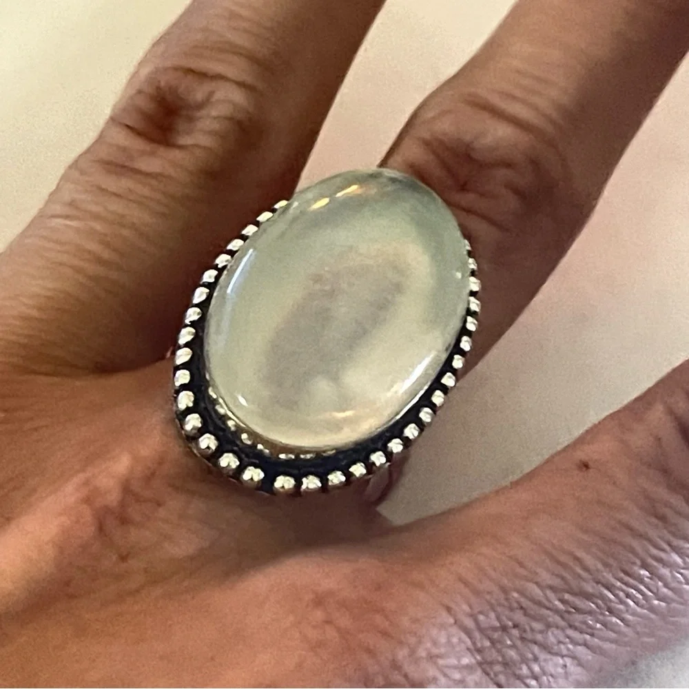 New Artisan Rare Natural Moonstone 925 Sterling Silver Oval Beaded Bezel Ring